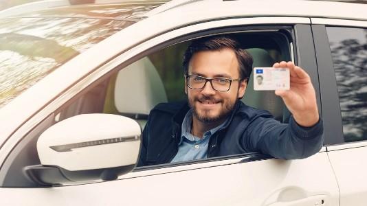 разрешено ли останавливаться на автобусной остановке